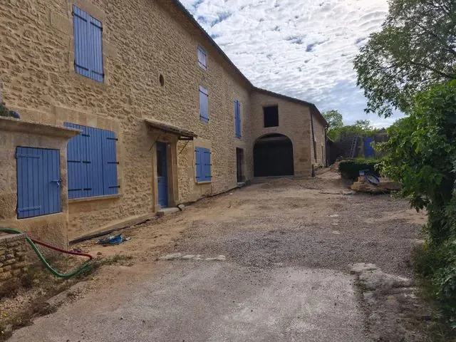 Rénovation d'une bâtisse en pierre